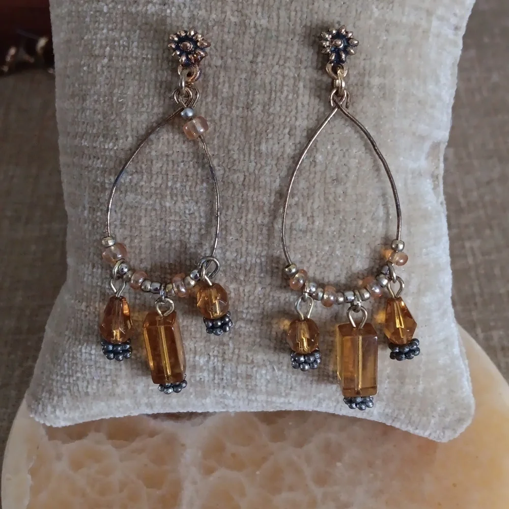 Delicate Amber Beaded Tear Drop Flower Hoop Post Earrings